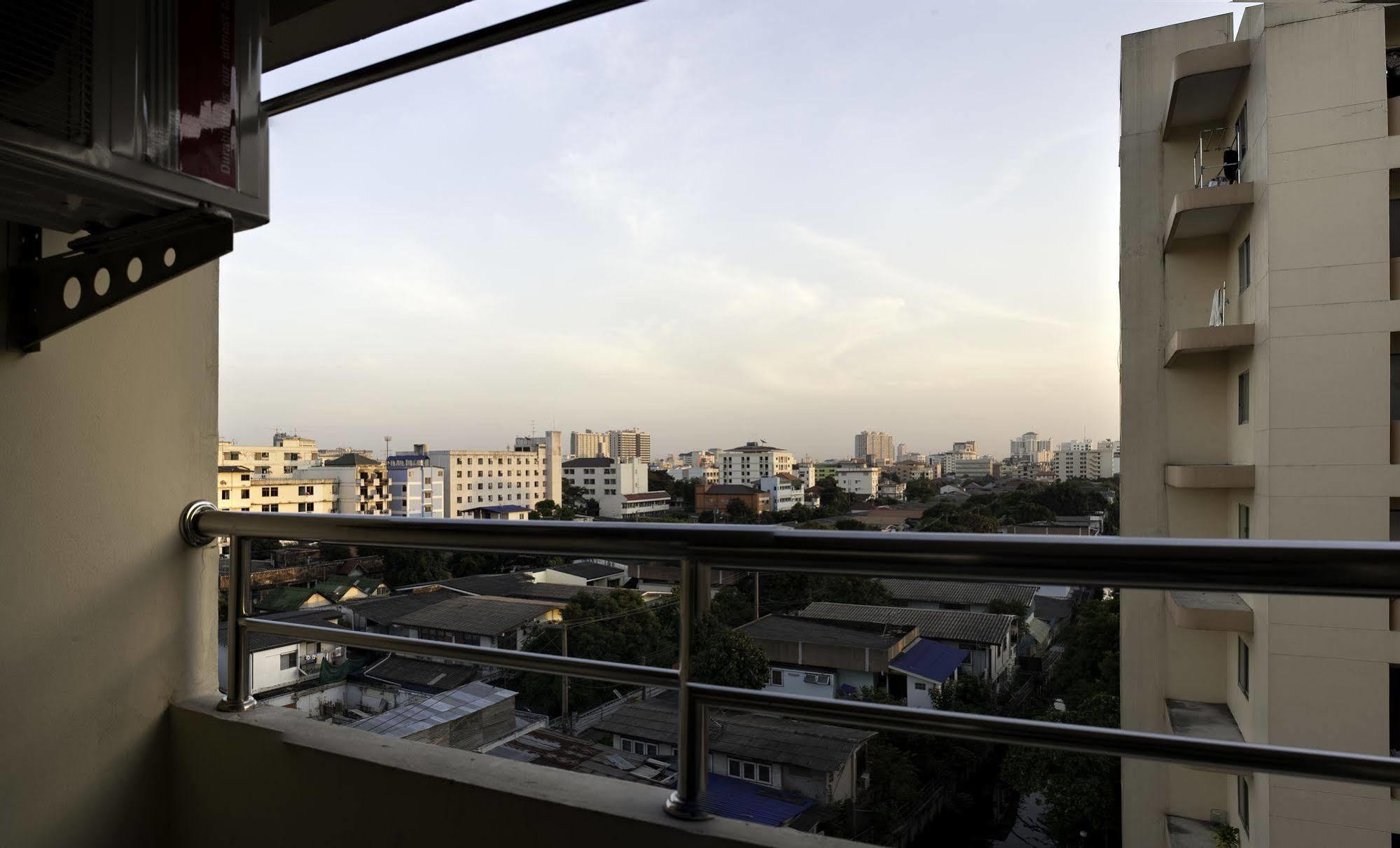 View Place Hotel & Residence Bangkok Exterior foto